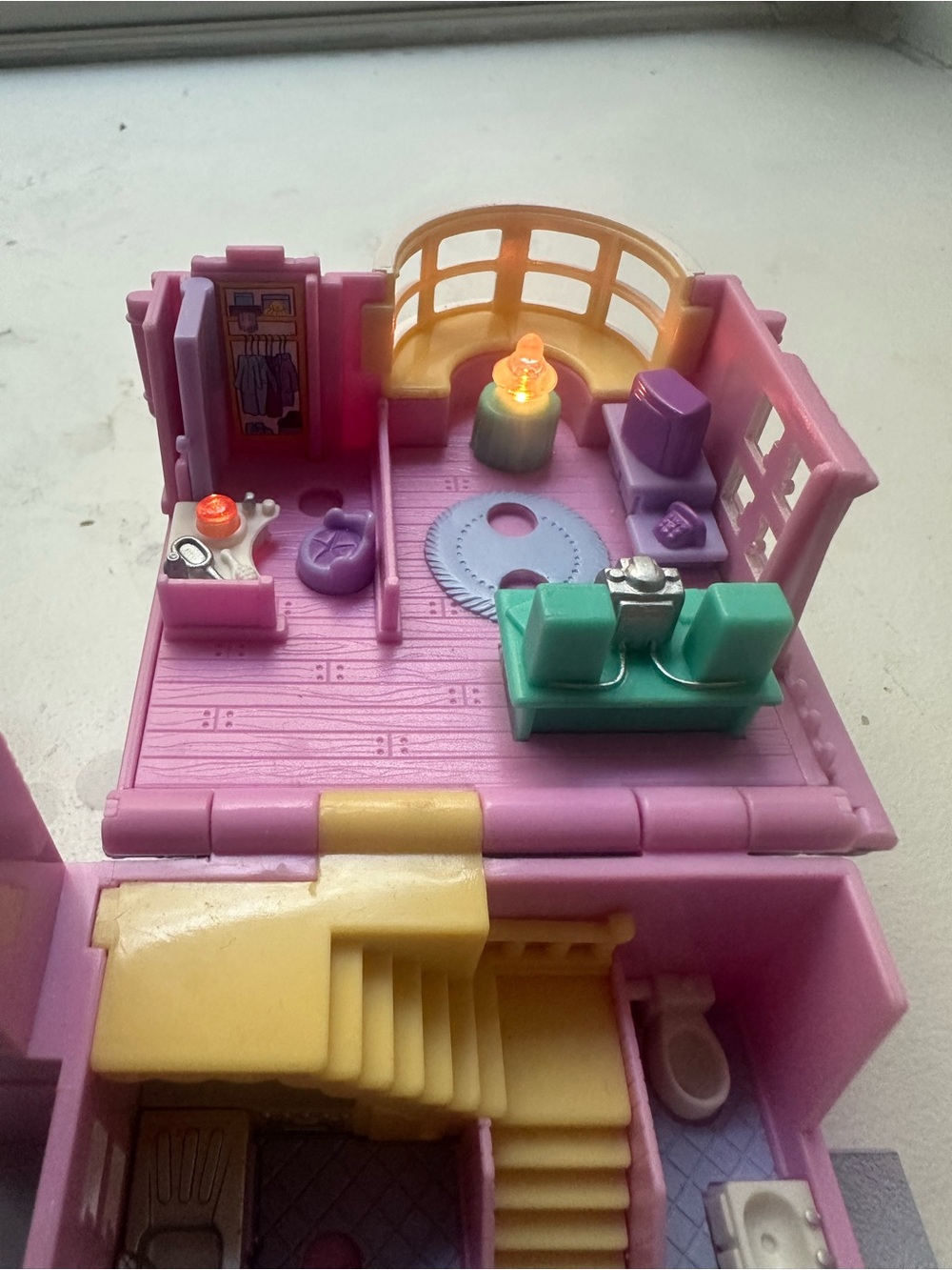 Vintage 90s Polly Pocket Bay Window House Set (Missing tree) - Picture 7 of 7